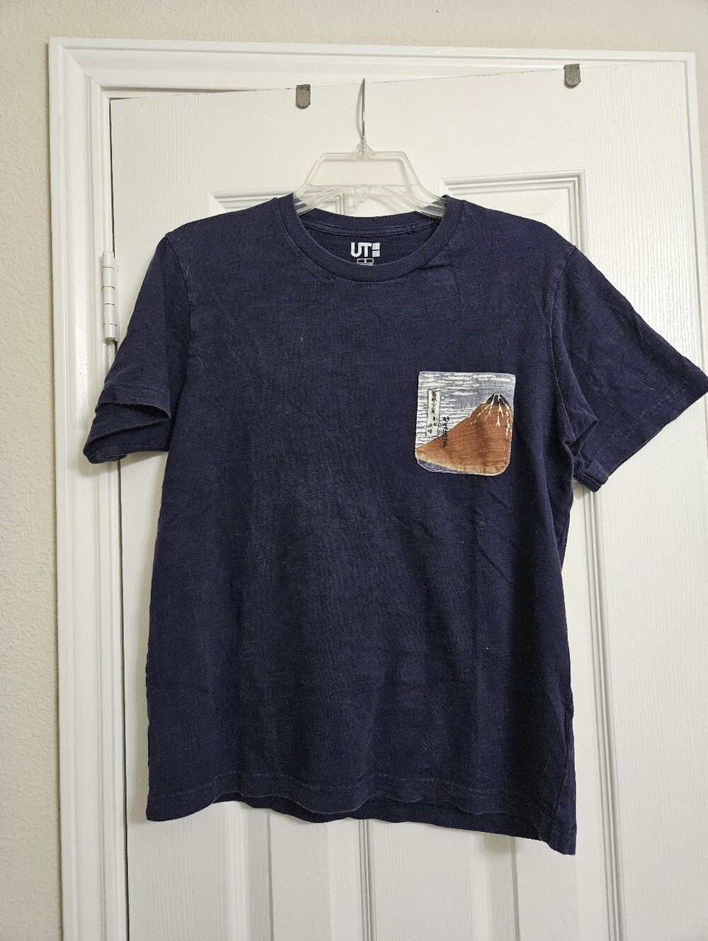 UNIQLO Mens UT Graphic Short Sleeve T-Shirt